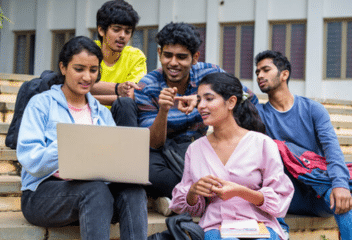 English for Colleges – Aksent English Institute Helping College Students Improve Communication Skills